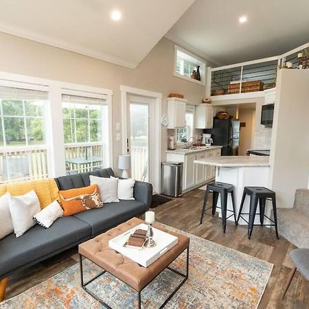Pet Friendly Tiny House Rental With New Access To Guadalupe River Nbtx New Braunfels Exteriör bild